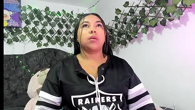 PaulinaSwan online show from November 2025 07:08:01 AM