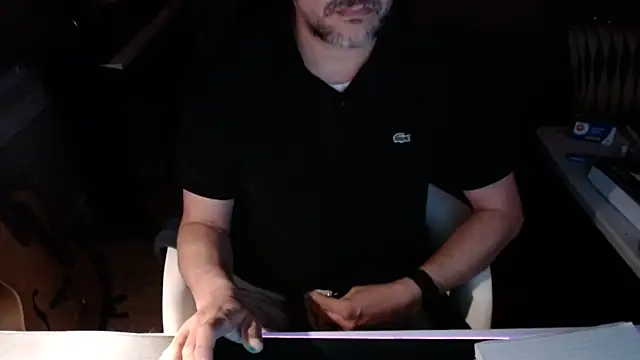 Snapshot of TheBongoBong chatting on March 2025 06:21:02 AM TheBongoBong online show from March 2025 06:21:02 AM