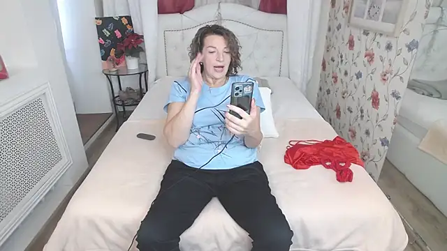 AmiHotGranny online show from September 2025 12:49:02 PM