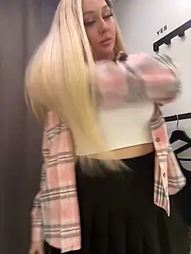 Snapshot of Deonta_ chatting on December 2024 10:22:01 AM Deonta online show from December 2024 10:22:01 AM