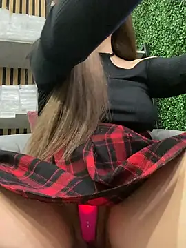 Snapshot of Deonta_ chatting on February 2025 07:02:02 AM Deonta online show from February 2025 07:02:02 AM