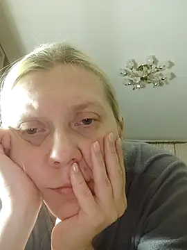 Snapshot of LeraSweet chatting on October 2025 08:14:02 PM LeraSweet online show from October 2025 08:14:02 PM