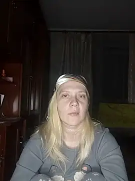 Snapshot of LeraSweet chatting on November 2025 09:13:02 PM LeraSweet online show from November 2025 09:13:02 PM