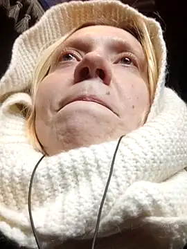 Snapshot of LeraSweet chatting on December 2025 04:55:02 PM LeraSweet online show from December 2025 04:55:02 PM