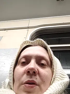 Snapshot of LeraSweet chatting on December 2025 06:07:02 AM LeraSweet online show from December 2025 06:07:02 AM