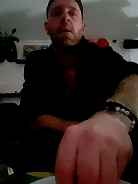 eltoulou online show from January 2025 10:39:01 PM