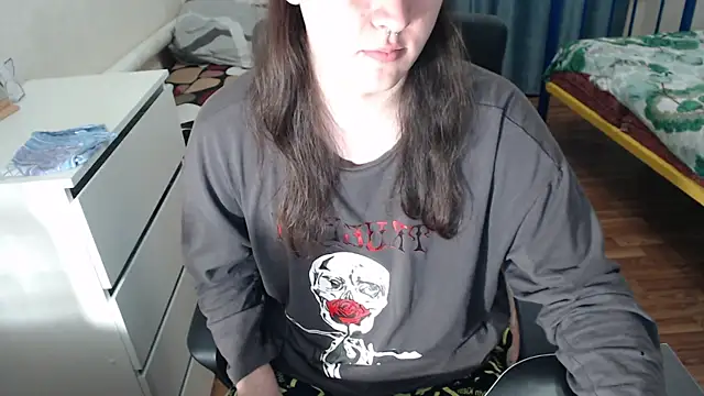 EvaMiron online show from September 2025 03:23:01 PM