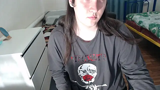 EvaMiron online show from September 2025 11:48:01 AM