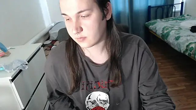 EvaMiron online show from December 2025 09:05:02 AM