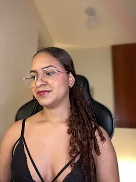 gretta kler1 online show from January 2025 05:12:02 PM