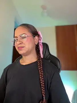 gretta kler1 online show from January 2025 03:43:01 PM