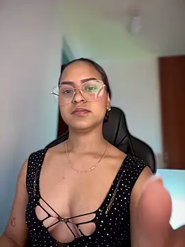 gretta kler1 online show from February 2025 01:37:01 PM