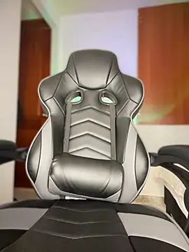 gretta kler1 online show from February 2025 07:28:02 PM