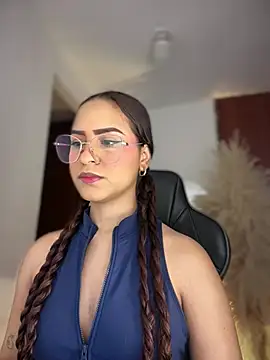 Snapshot of gretta_kler1 chatting on May 2026 10:38:02 PM gretta kler1 online show from May 2026 10:38:02 PM