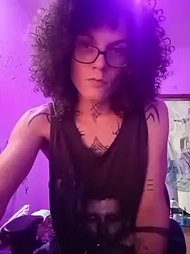 Snapshot of SuccubusTatuada chatting on February 2026 02:24:02 PM SuccubusTatuada online show from February 2026 02:24:02 PM