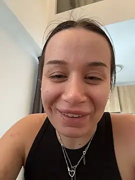 Snapshot of deliaroyal chatting on January 2026 02:21:01 PM deliaroyal online show from January 2026 02:21:01 PM