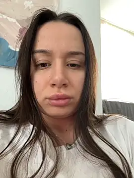 Snapshot of deliaroyal chatting on February 2026 12:31:01 PM deliaroyal online show from February 2026 12:31:01 PM