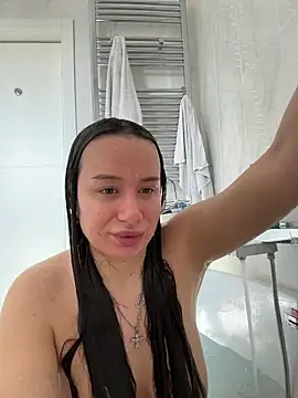 Snapshot of deliaroyal chatting on March 2026 12:44:02 PM deliaroyal online show from March 2026 12:44:02 PM