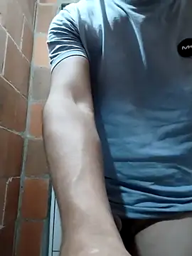 Snapshot of Rejy1992 chatting on October 2025 04:33:01 AM Rejy1992 online show from October 2025 04:33:01 AM