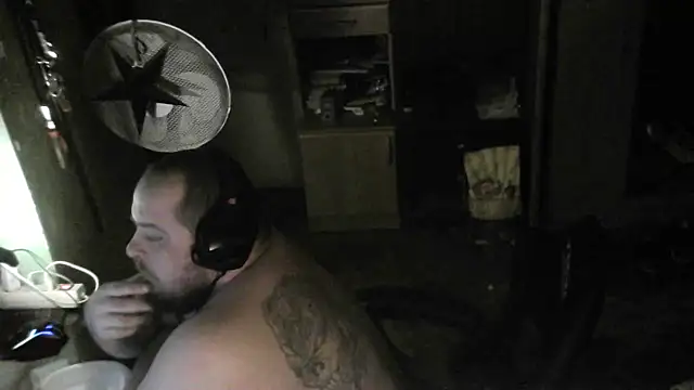 Snapshot of perversalus chatting on January 2025 05:05:01 PM perversalus online show from January 2025 05:05:01 PM