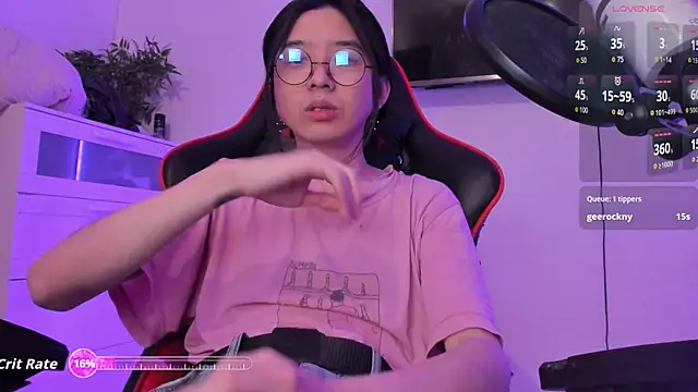 wexlee7 online show from October 2025 11:34:01 PM