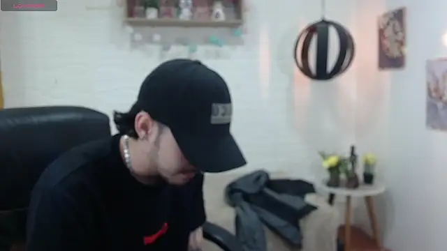 DmitriSanders online show from January 2025 08:43:02 PM