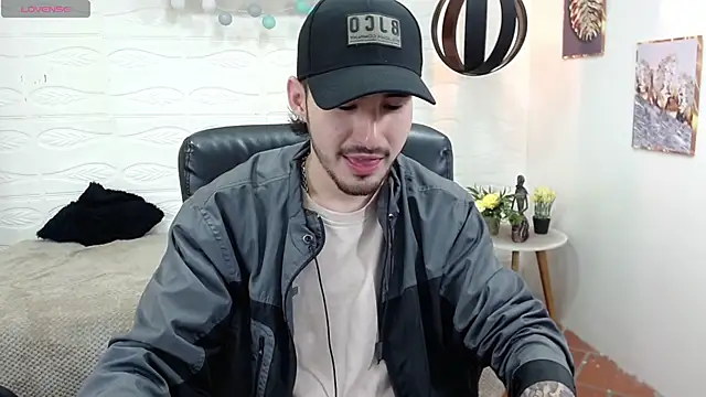 DmitriSanders online show from January 2025 08:38:02 PM