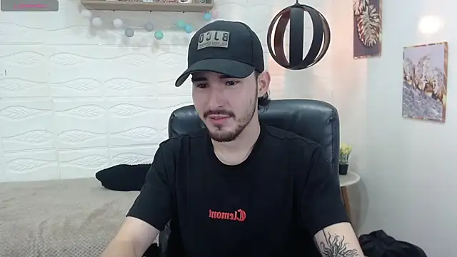 DmitriSanders online show from January 2025 08:58:01 PM