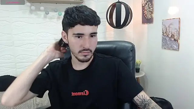 DmitriSanders online show from January 2025 12:01:01 AM