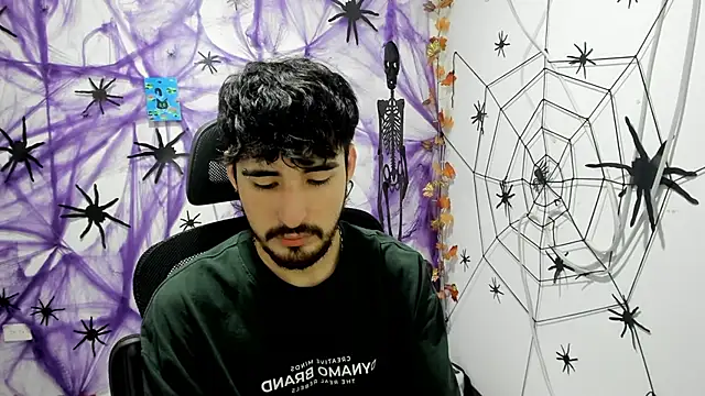 DmitriSanders online show from December 2025 08:26:01 PM