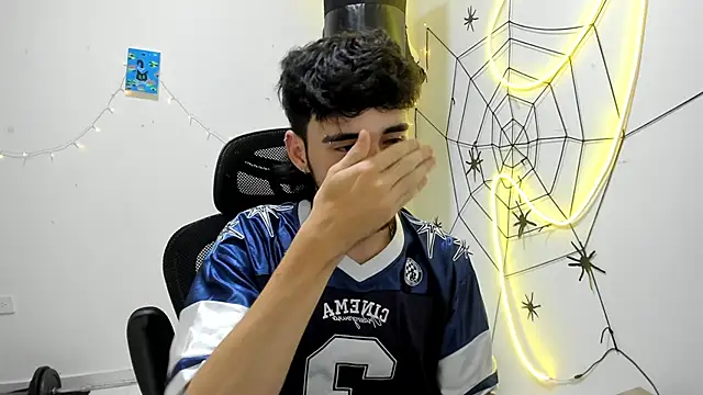 DmitriSanders online show from January 2026 02:28:02 AM