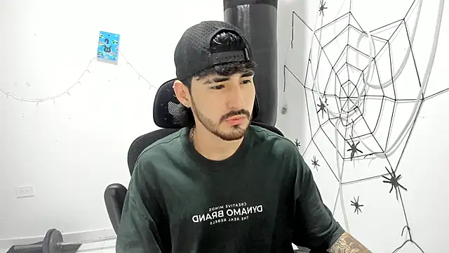 DmitriSanders online show from February 2026 12:40:02 AM