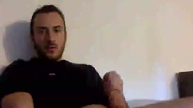 Snapshot of mainnrd chatting on December 2024 12:28:02 PM mainnrd online show from December 2024 12:28:02 PM