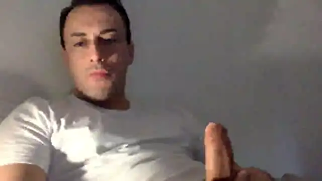 Snapshot of mainnrd chatting on February 2026 01:06:01 PM mainnrd online show from February 2026 01:06:01 PM