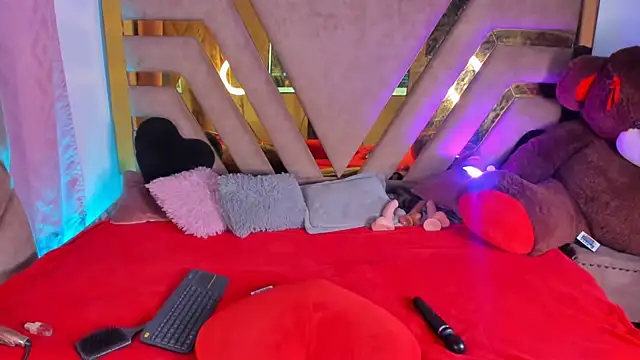 naatashamendozaa online show from February 2025 02:06:02 AM