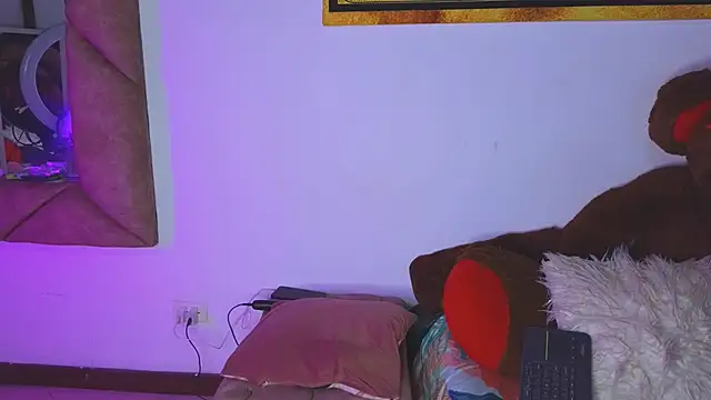 naatashamendozaa online show from April 2026 03:54:02 AM