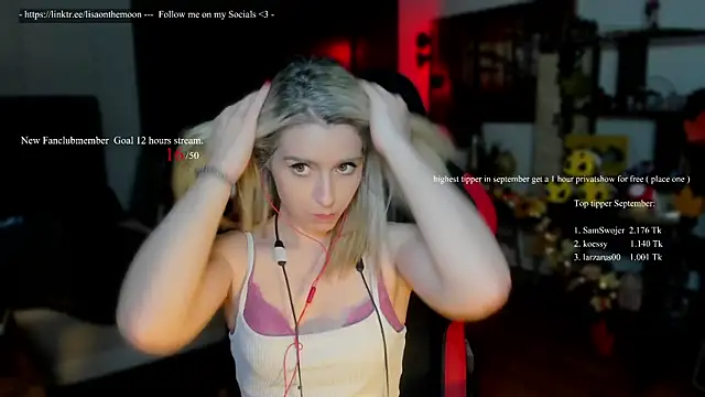 Lisaonthemoon online show from September 2025 06:42:01 PM