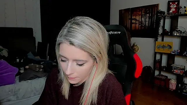 Snapshot of Lisaonthemoon chatting on February 2026 03:01:01 PM Lisaonthemoon online show from February 2026 03:01:01 PM