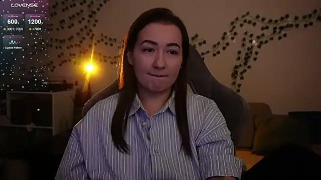 Megan  Hart online show from November 2025 12:52:02 AM