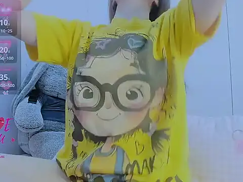 Snapshot of Linh_diudang chatting on May 2026 02:28:02 AM Linh diudang online show from May 2026 02:28:02 AM