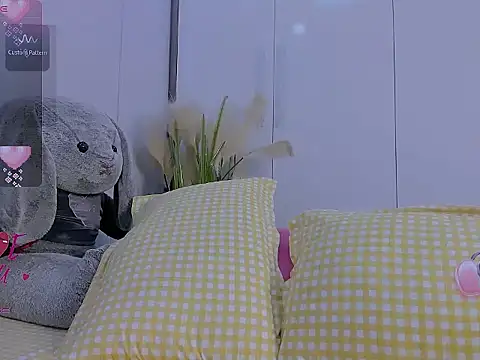 Snapshot of Linh_diudang chatting on May 2026 04:07:02 AM Linh diudang online show from May 2026 04:07:02 AM