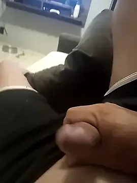 Snapshot of dredre1069 chatting on January 2025 03:28:02 AM dredre1069 online show from January 2025 03:28:02 AM