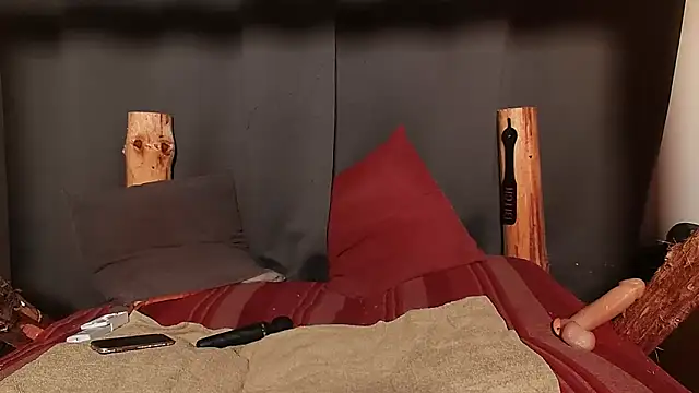 Erika  Dan online show from December 2025 10:06:01 PM