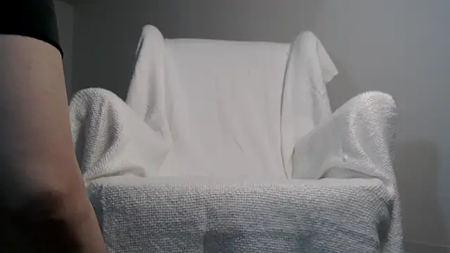 Lily 0000 online show from December 2024 05:48:01 PM