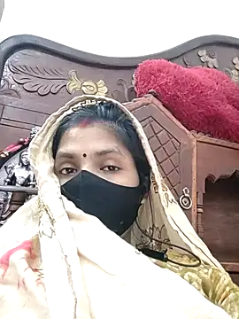 Snapshot of RADHA95 chatting on March 2025 07:47:02 AM RADHA95 online show from March 2025 07:47:02 AM