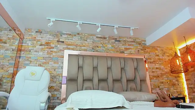 karla dunn online show from March 2026 08:37:02 PM