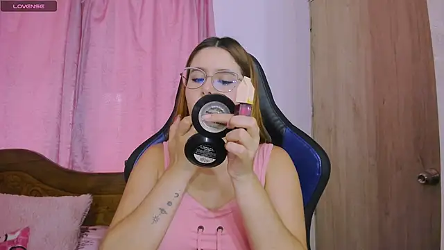 Snapshot of ParisShayk chatting on February 2025 06:04:02 PM ParisShayk online show from February 2025 06:04:02 PM