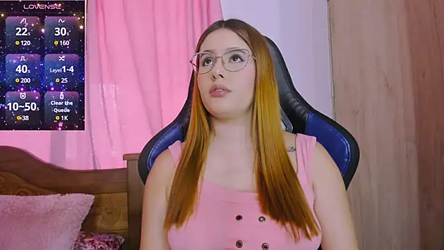 Snapshot of ParisShayk chatting on February 2025 05:58:02 PM ParisShayk online show from February 2025 05:58:02 PM