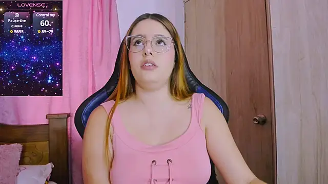 Snapshot of ParisShayk chatting on March 2025 06:08:02 PM ParisShayk online show from March 2025 06:08:02 PM