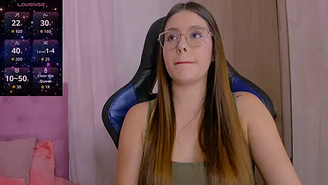 Snapshot of ParisShayk chatting on February 2026 06:15:01 PM ParisShayk online show from February 2026 06:15:01 PM